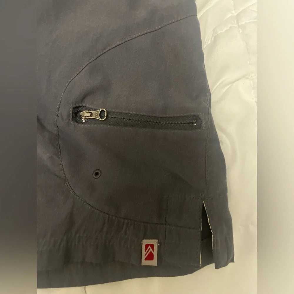 Alpine Design Shorts - Picture 2 of 5